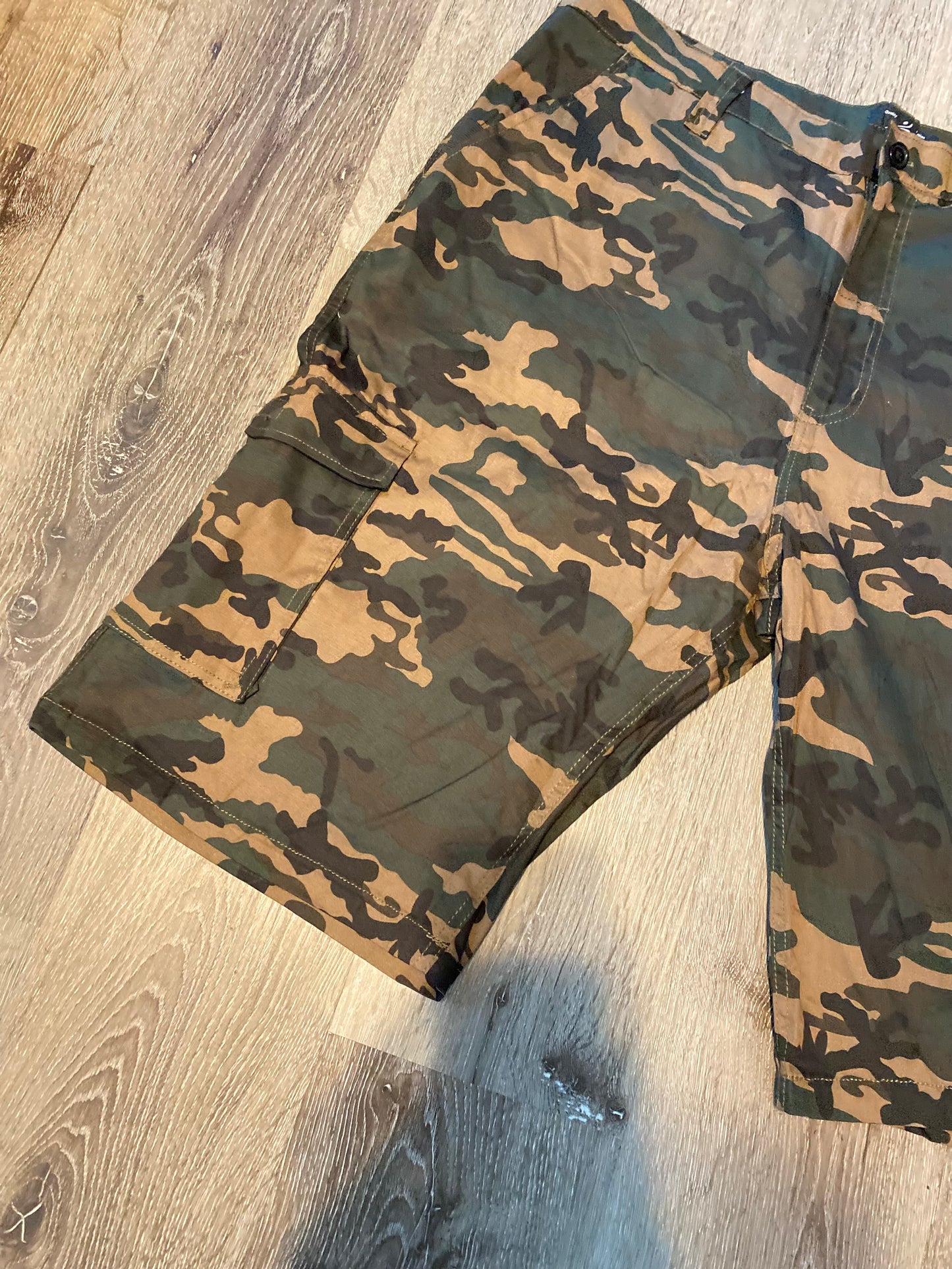 Men’s camo shorts