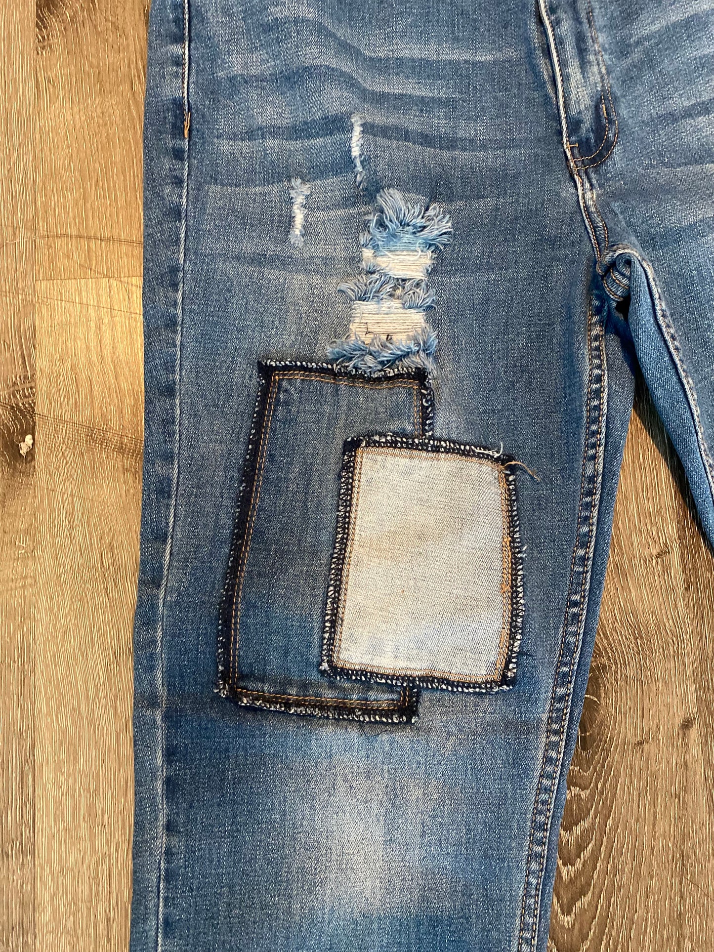 Men’s fashion patch Jeans