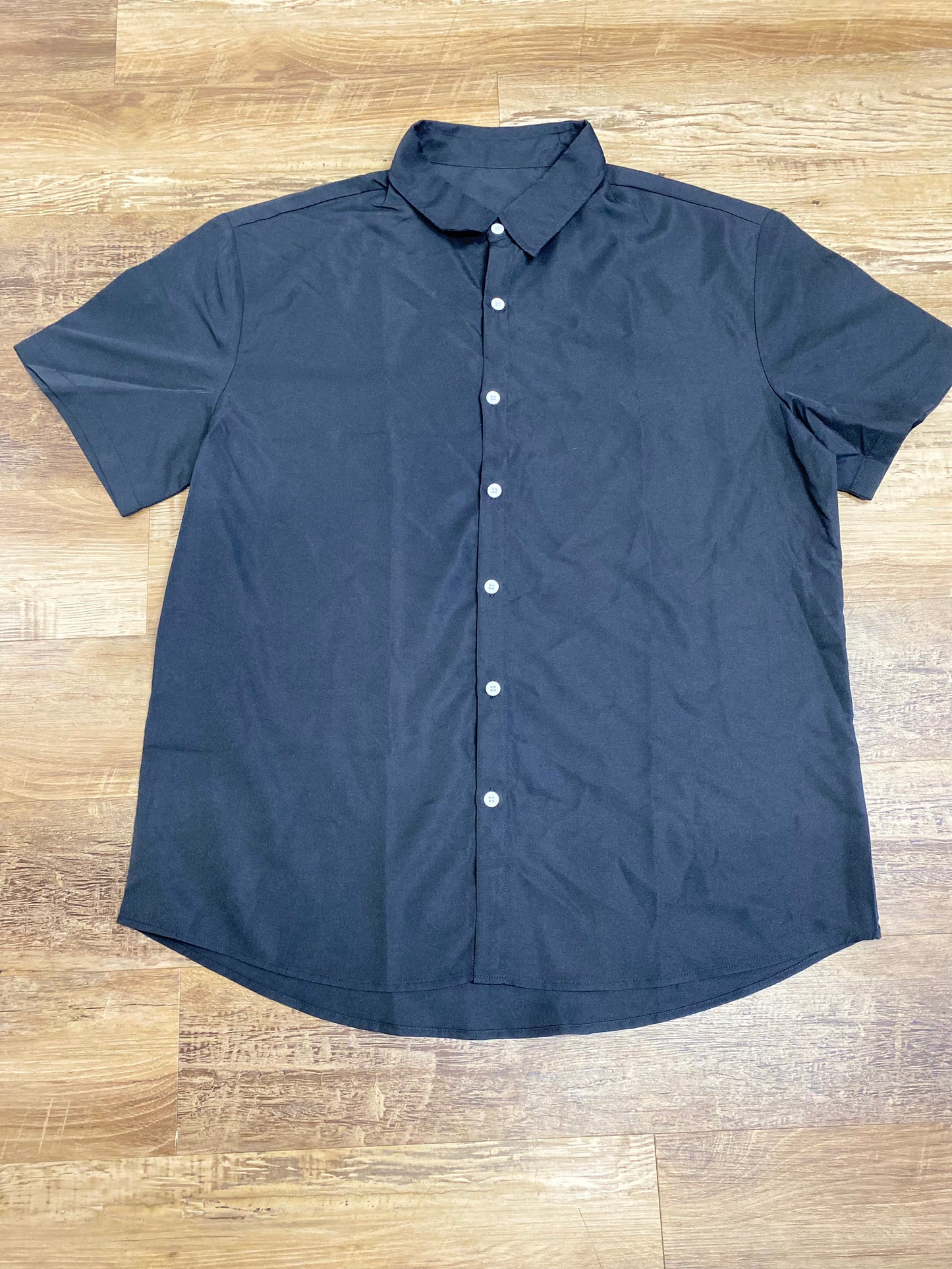 Men’s button up top